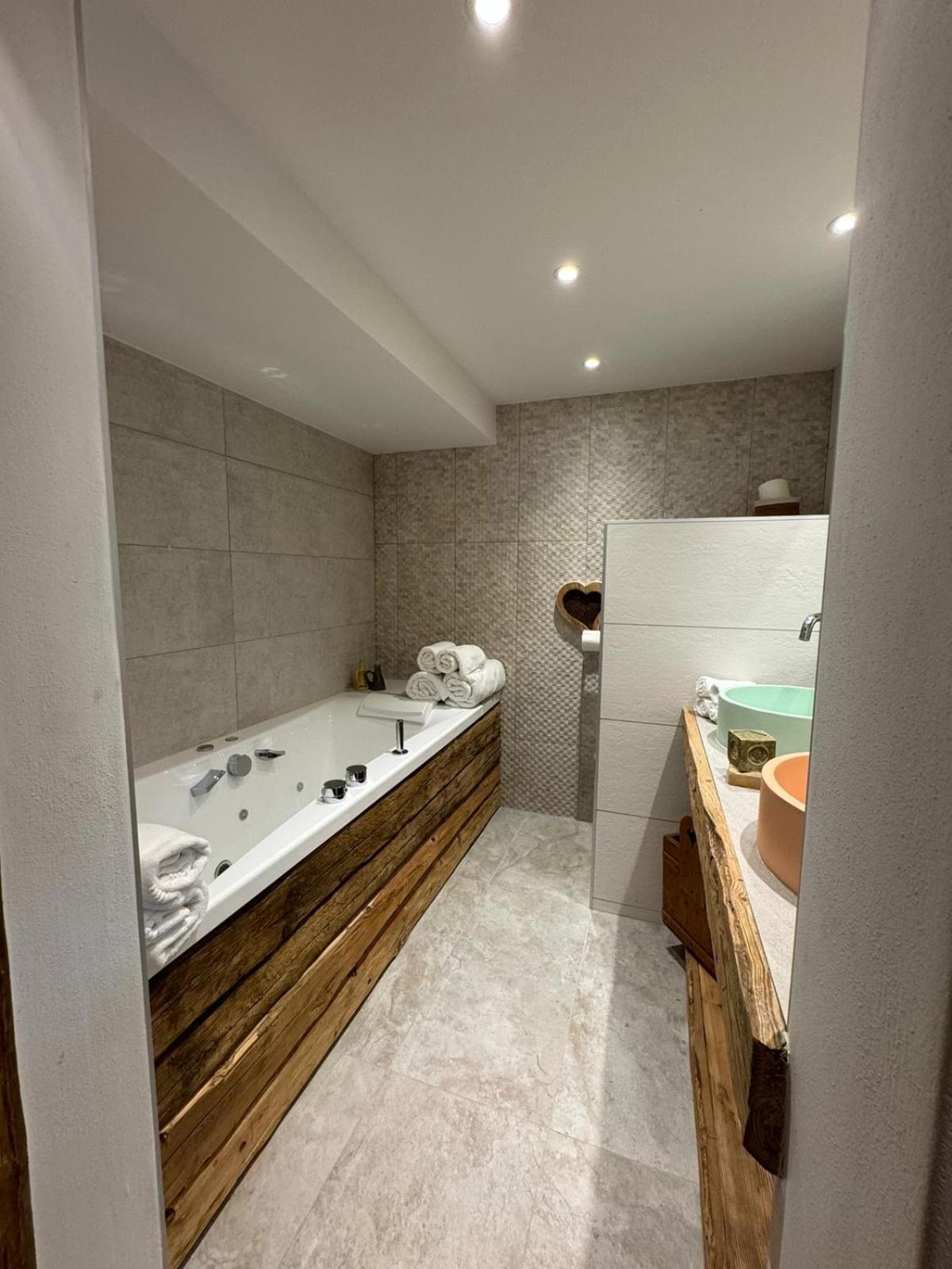 Marc Veyrat Hotell Megève Exteriör bild